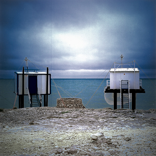 Ailleurs