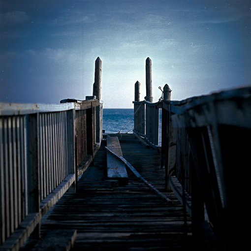 Ailleurs