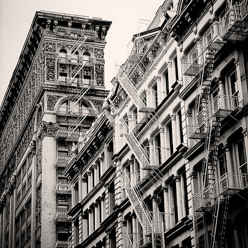 Ailleurs
